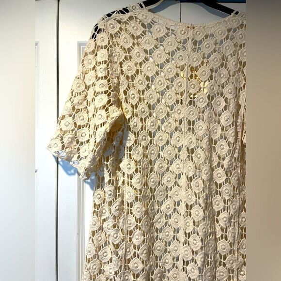 NWT Crochet Fringe Cream Colored Cardigan Fringe, Floral, Comfortable, D21 - Picture 7 of 7